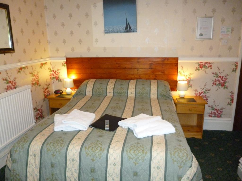 Weybourne Guest House Tenby Δωμάτιο φωτογραφία